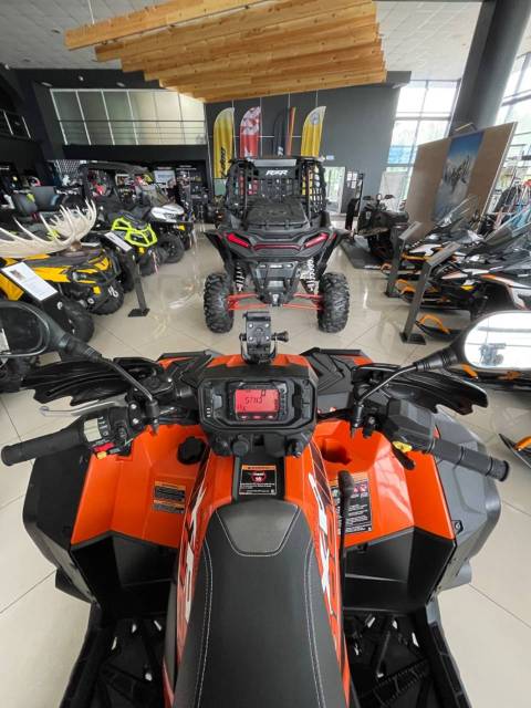 Polaris Sportsman XP 1000. ,  \,   