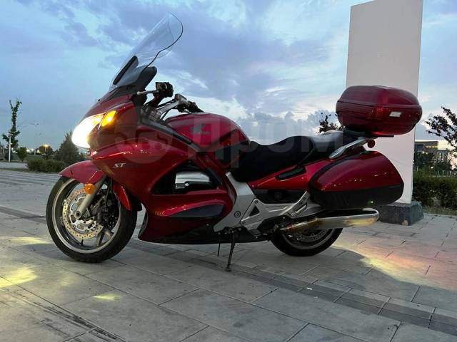 Honda ST 1300. 1 300. ., , ,   