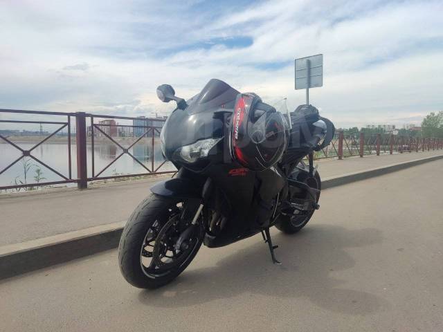 Honda CBR 1000RR Fireblade. 1 000. ., , ,   