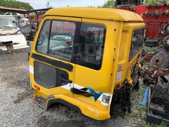 Кабина Nissan Diesel Condor
