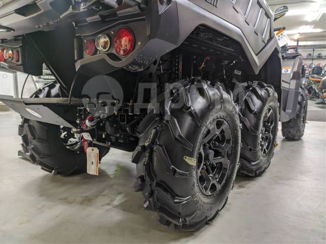 BRP Can-Am Outlander Max 1000. ,  \,   