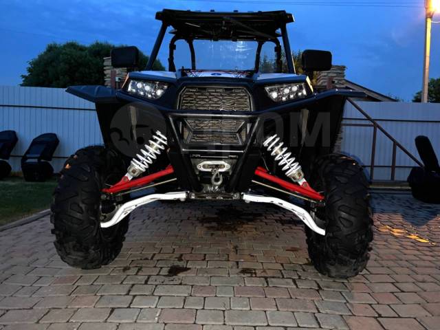 Polaris RZR XP 1000.   