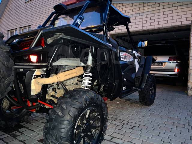 Polaris RZR XP 1000.   