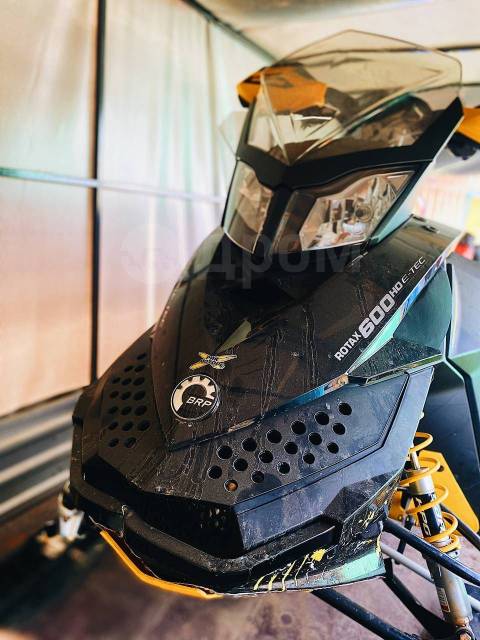 BRP Ski-Doo Summit. ,  ,   