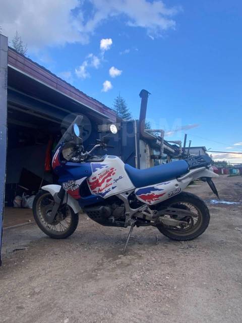 Honda XRV 750 Africa Twin. 750. ., ,  ,   