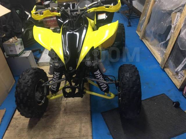 Yamaha YFZ 450. ,  \,   