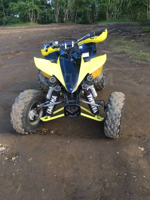 Yamaha YFZ 450. ,  \,   