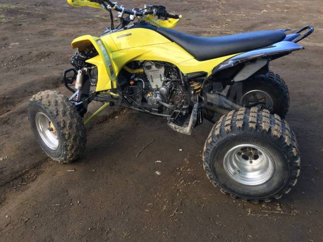 Yamaha YFZ 450. ,  \,   