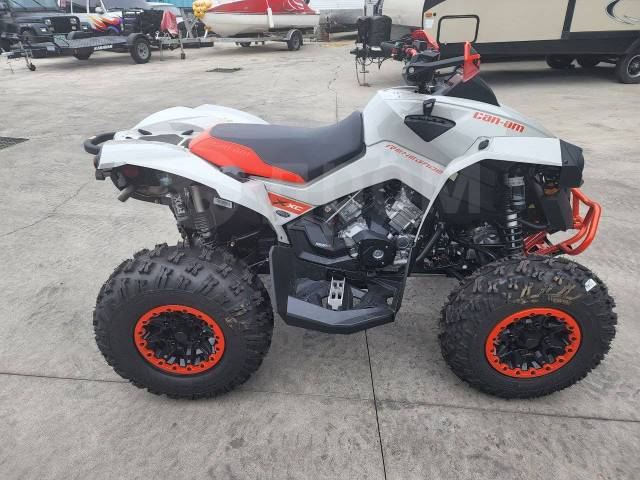 BRP Can-Am Renegade 1000 XXC. ,  \,   