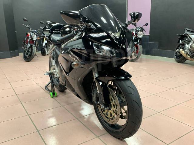 Honda CBR 1000RR Fireblade. 1 000. ., , ,   