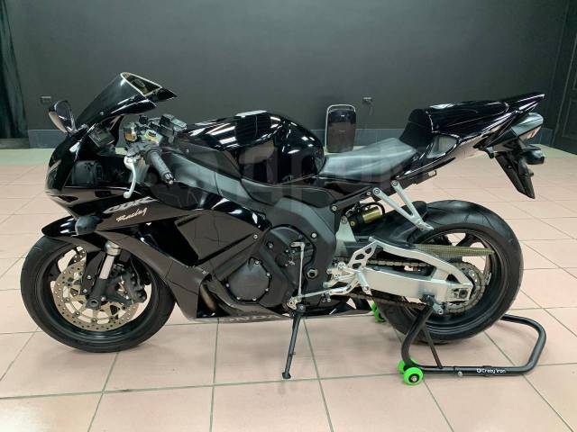 Honda CBR 1000RR Fireblade. 1 000. ., , ,   