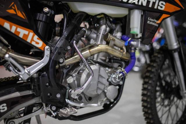 Avantis Enduro 300 Pro Carb FCR Exclusive ARS