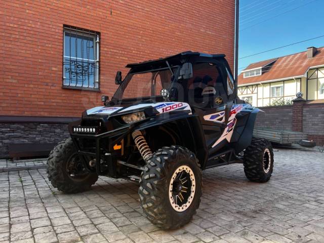 Polaris RZR XP 1000. ,  \,   