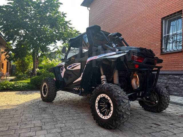 Polaris RZR XP 1000. ,  \,   