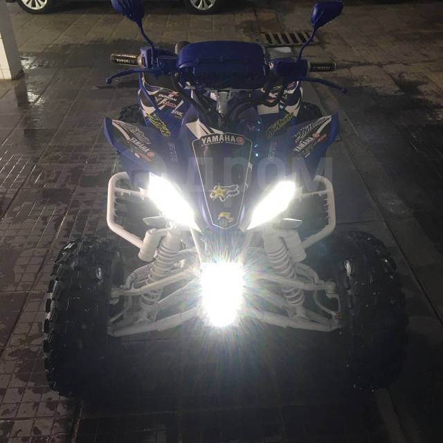 Yamaha YFZ 450. ,  \,   