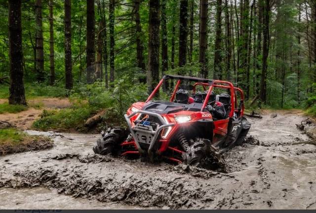 Polaris RZR XP 1000 High Lifter. ,  \,   