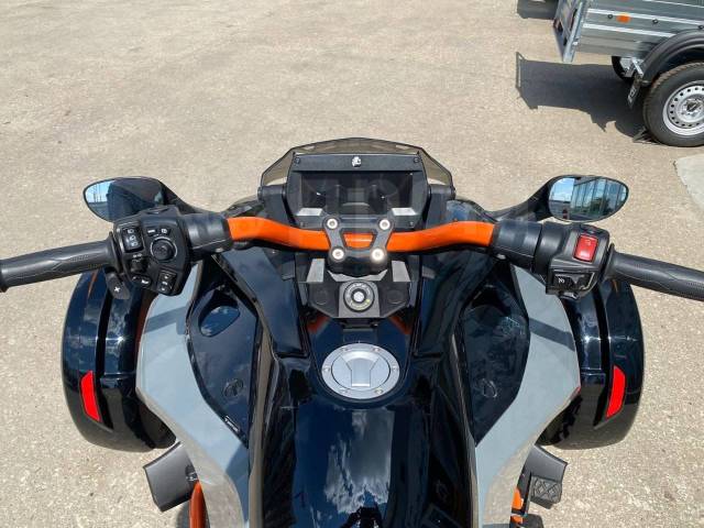 BRP Can-Am Spyder F3-S Special. 1 330. ., , ,   