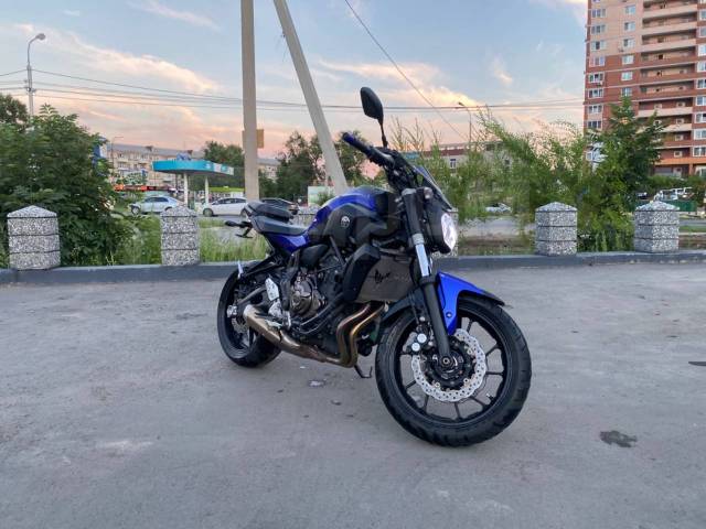 Yamaha MT. 700. ., , ,   