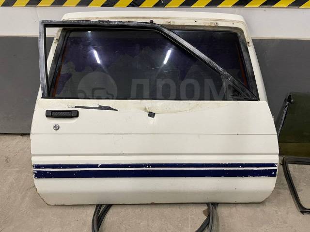    (3 ) Corolla E80-82