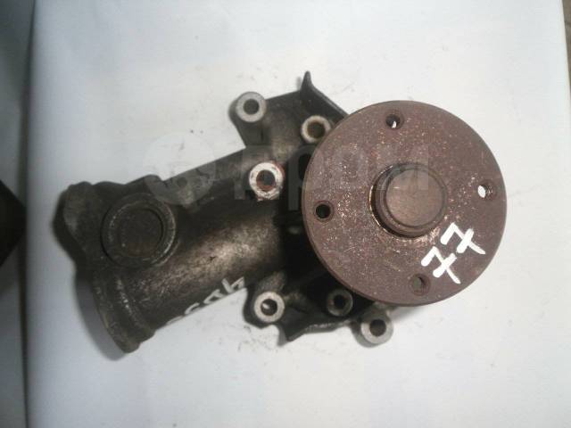 Помпа митсубиси делика. Помпа 4d56. Помпа 4д56. Помпа 4d56. Трубка помпы 4d56.