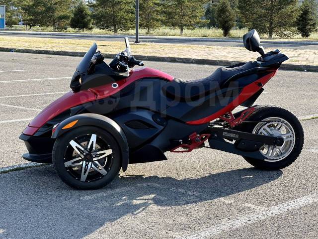 BRP Can-Am Spyder. 1 000. ., , ,  .     