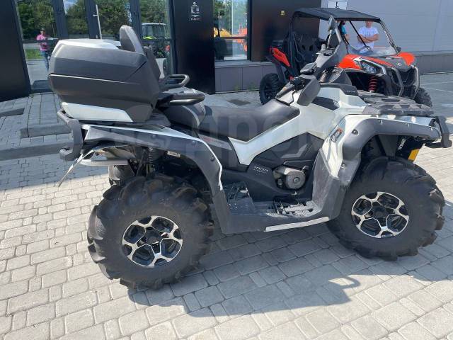 BRP Can-Am Outlander Max 1000R Limited. ,  \,   