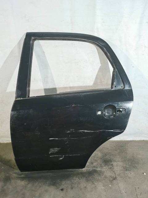 Suzuki SX4 2006-2014 дверь задняя левая хетчбек
