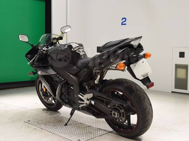 Yamaha YZF-R1. 1 000. ., ,  .     