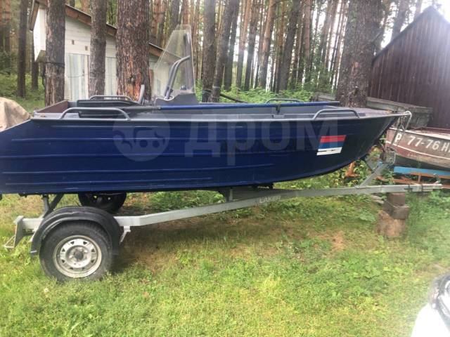 Продам моторную лодку