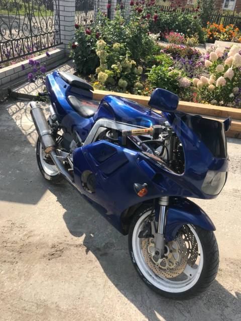 Suzuki GSX-R 400. 400. ., , ,   