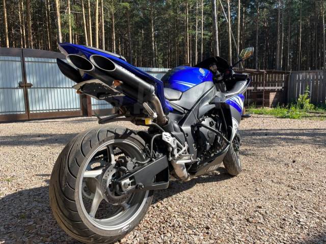 Yamaha YZF-R1. 1 000. ., , ,   