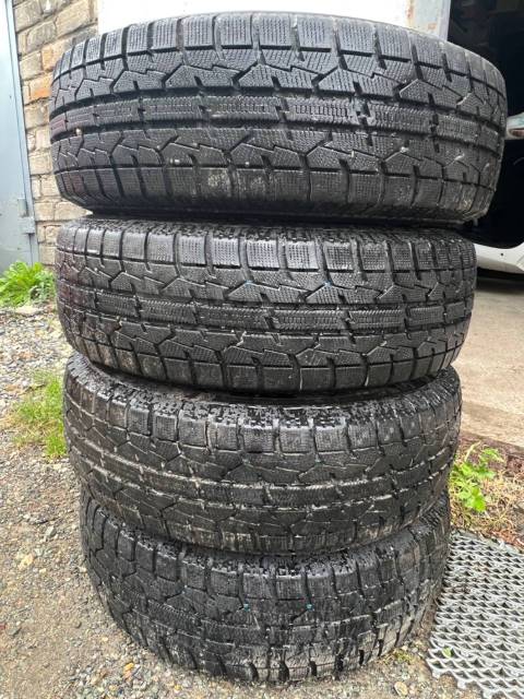 Колёса 195-70-15, 15", 1 шт, 195 мм, 70 %, радиальный, 195/70 R15, Toyo ...