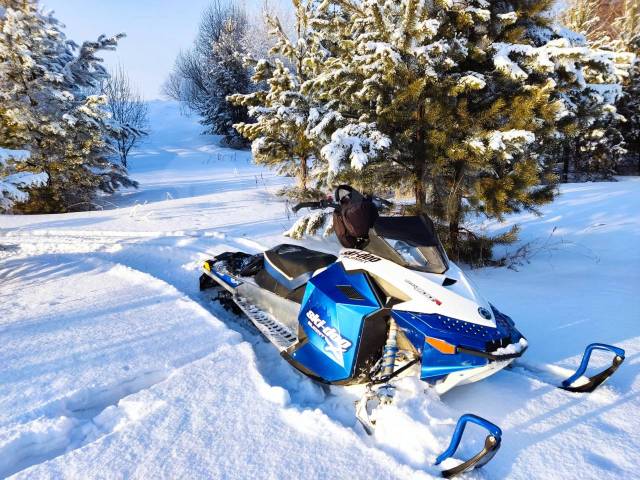 BRP Ski-Doo Summit X. ,  ,   