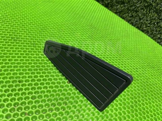 Купить Подставка под ногу Suzuki Escudo 2002 7582156B00 TA01R J20A во ...