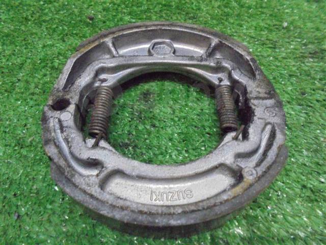     -()  Suzuki Address V50 