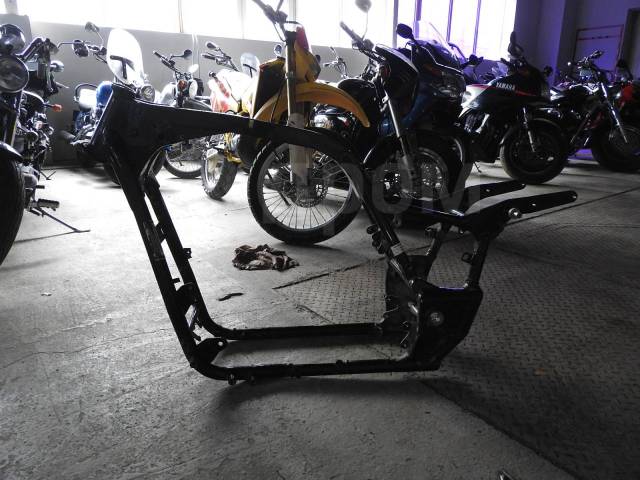    () Honda VTX1800 