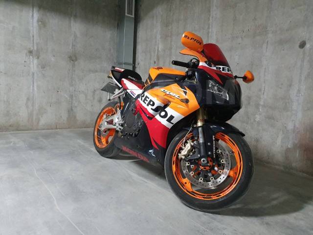 Honda CBR 1000RR Fireblade. 999. ., , ,   