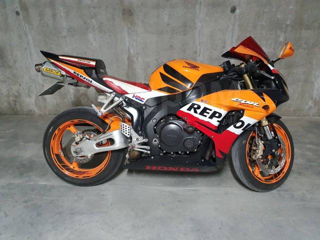 Honda CBR 1000RR Fireblade. 999. ., , ,   