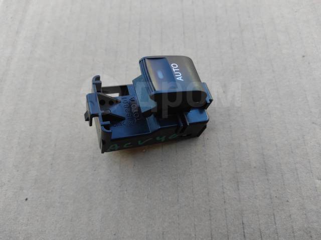 Купить Кнопка стеклоподъёмника. Пробег 30т. км по Японии в Новосибирске ...