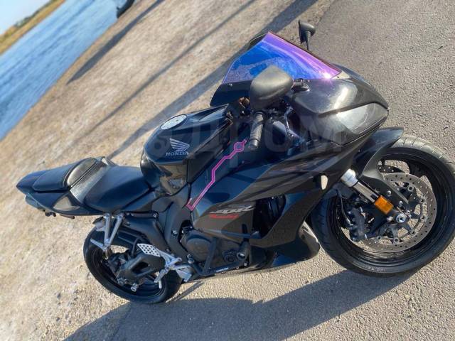 Honda CBR 1000RR Fireblade. 1 000. ., , ,   