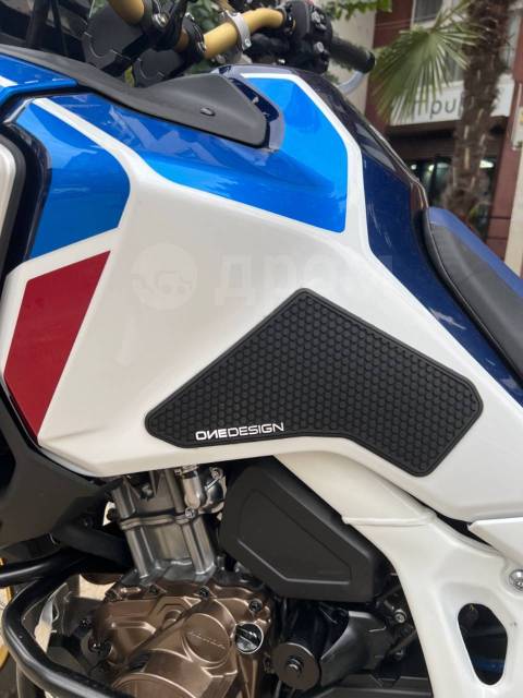 Honda CRF1000L Africa Twin. 1 100. ., , ,   