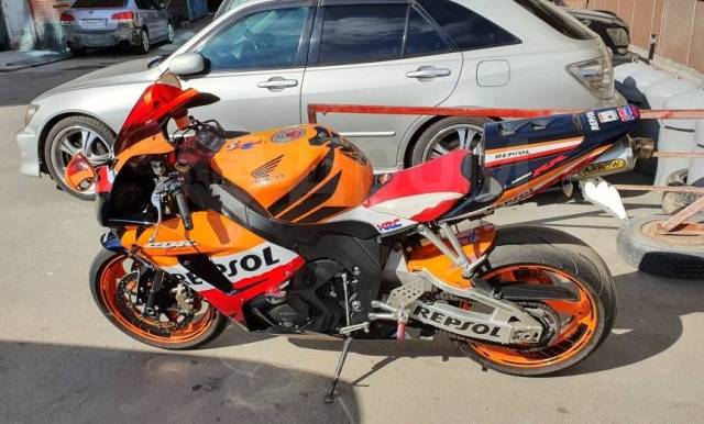 Honda CBR 1000RR Fireblade. 999. ., , ,   