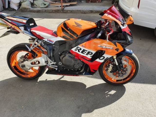 Honda CBR 1000RR Fireblade. 999. ., , ,   