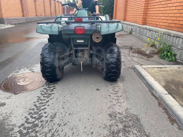 Yamaha Grizzly 660. ,  \,   