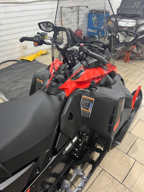 BRP Ski-Doo Skandic WT. ,  ,   