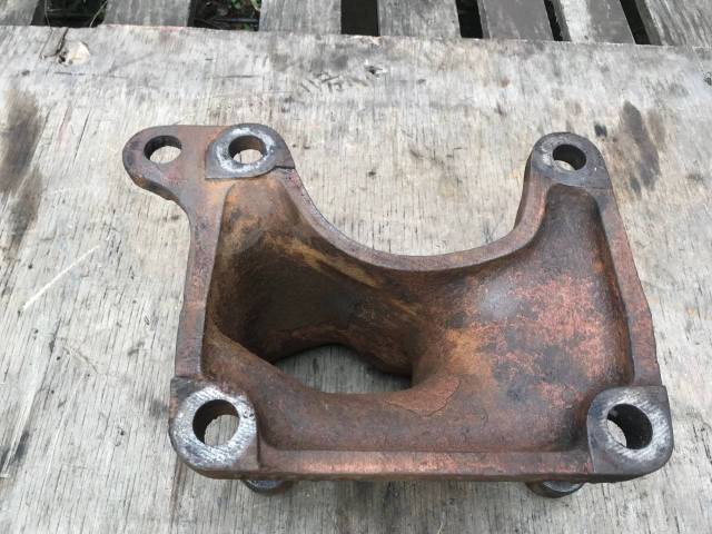 Купить Кронштейн рулевого редуктора Volvo F12 Вольво в Санкт-Петербурге ...