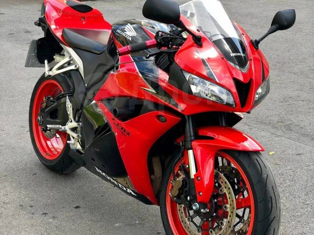 Honda CBR 600rr 2008 черно красный