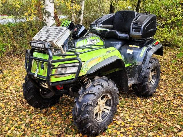 Arctic Cat. ,  \,   