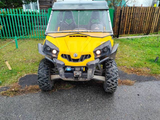 BRP Can-Am Commander 800. ,  \,   