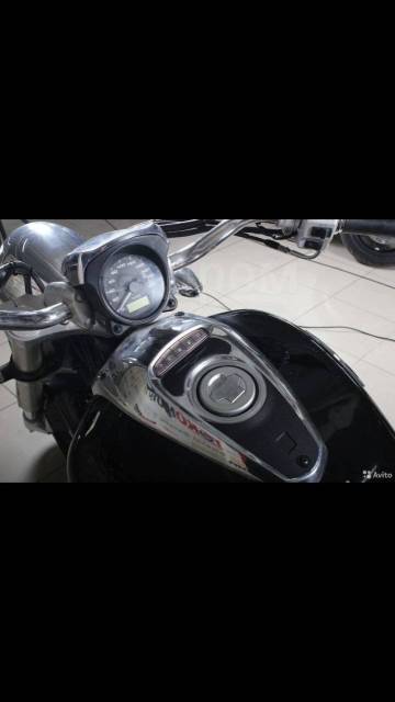 Suzuki Boulevard. 805. ., , ,   